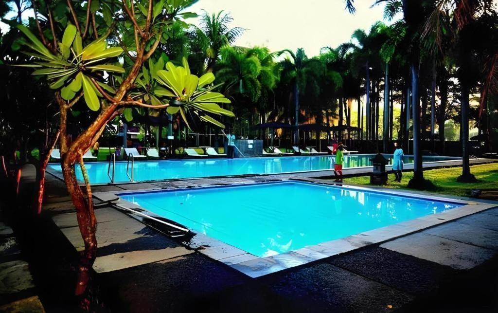 Augusta Pelabuhan Ratu Hotel Sukabumi Buitenkant foto
